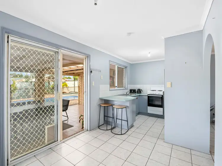 Second view of Homely house listing, 4 Calder Court, Crestmead QLD 4132