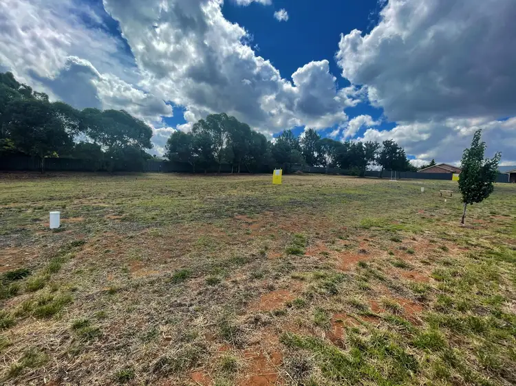 Lot 4 Nellee Place, Young NSW 2594