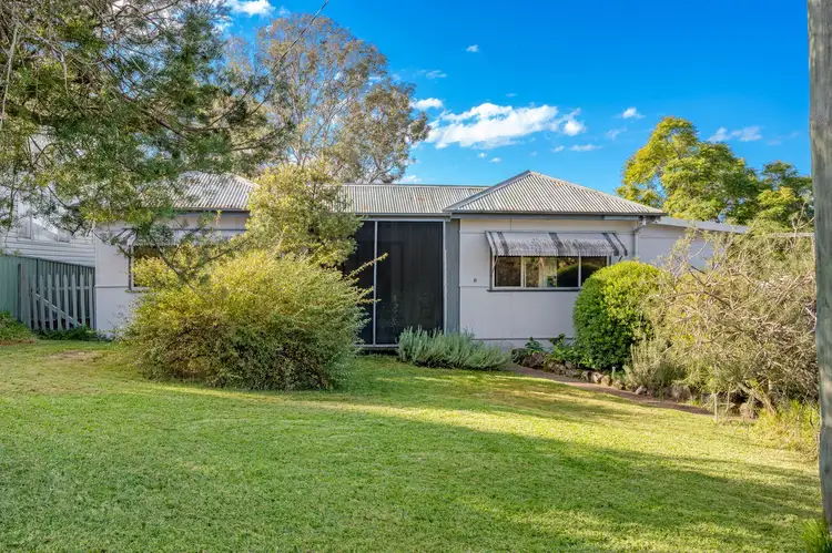 8 Short Street, Dungog NSW 2420
