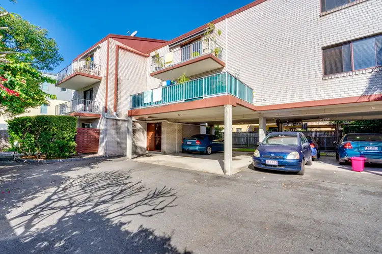 6/29 Ahern Street, Labrador QLD 4215