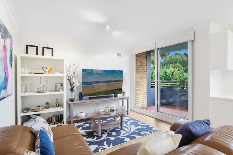 2/303 Old South Head Road (access via Simpson St), Bondi Beach NSW 2026
