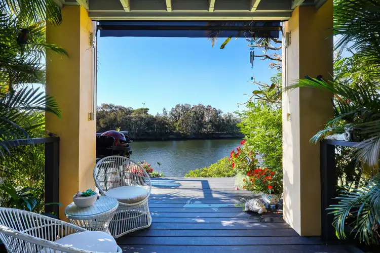 180/215 Cottesloe Drive, Mermaid Waters QLD 4218