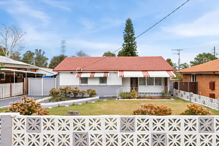 5 Bulolo Drive, Whalan NSW 2770