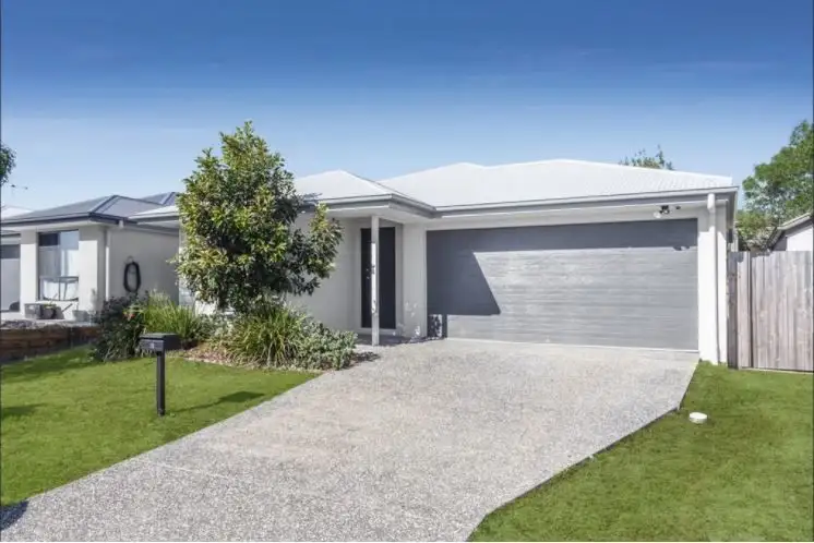 18 Crest Street, Narangba QLD 4504