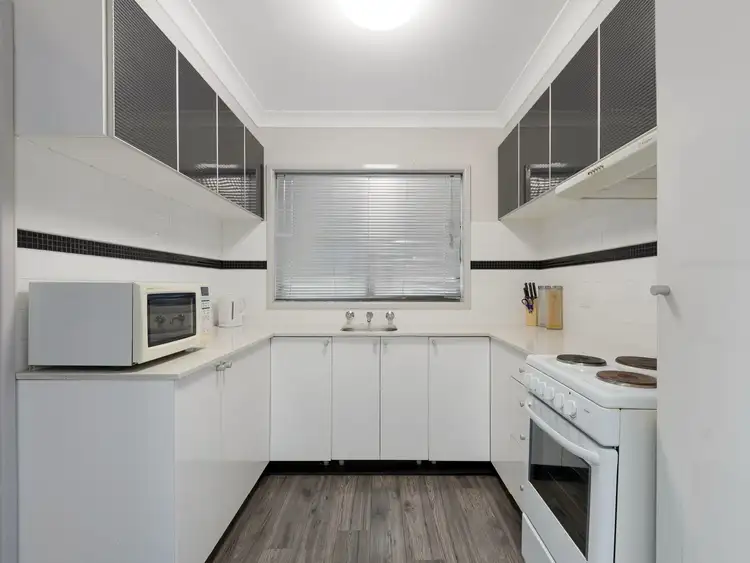 Fifth view of Homely villa listing, 8/9 Clifford Crescent, Ingleburn NSW 2565