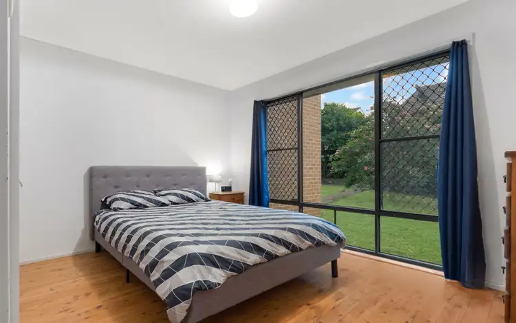 Sixth view of Homely villa listing, 8/9 Clifford Crescent, Ingleburn NSW 2565