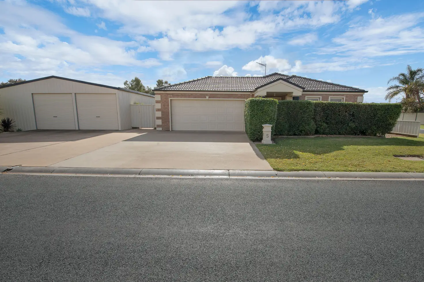 Main view of Homely house listing, 5 Cutri Drive, Swan Hill VIC 3585