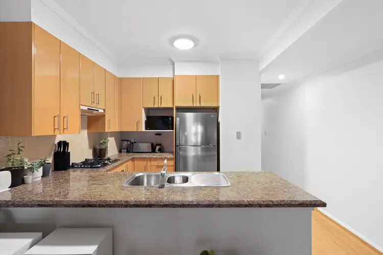 Fifth view of Homely apartment listing, 23/7 Crystal Street, Waterloo NSW 2017