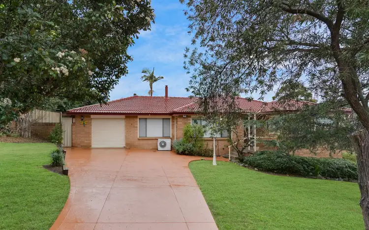 4 Trent Place, Ambarvale NSW 2560