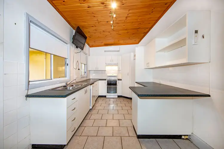 Third view of Homely house listing, 10 Sunrise Avenue, Budgewoi NSW 2262