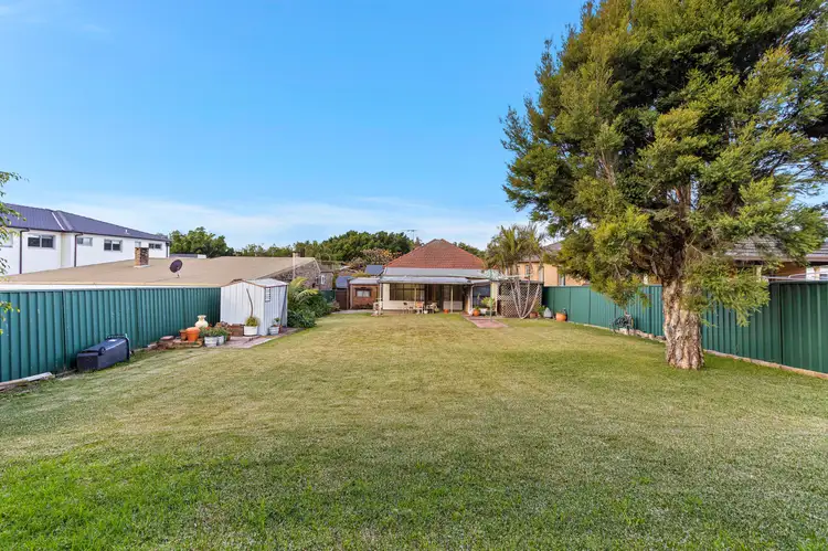 77 Inverness Avenue, Penshurst NSW 2222