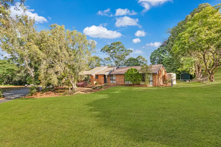14 Garrawin Court, Clear Mountain QLD 4500
