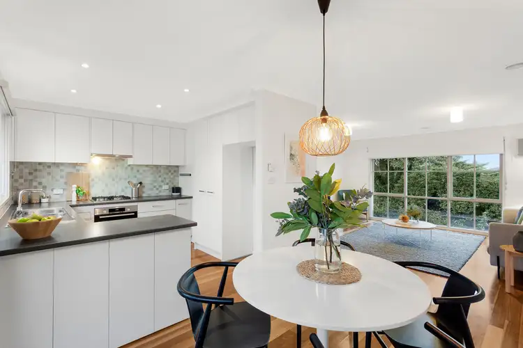 Main view of Homely unit listing, 5/164-166 Murrumbeena Road, Murrumbeena VIC 3163