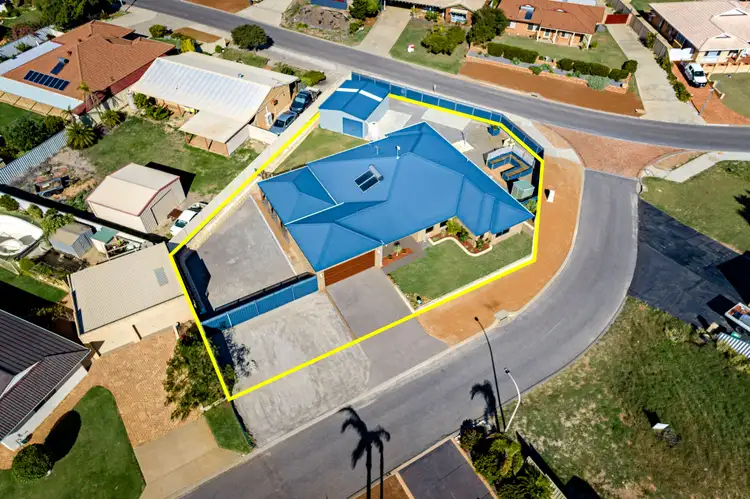 Fourth view of Homely house listing, 2 Bluewater Close, Drummond Cove WA 6532