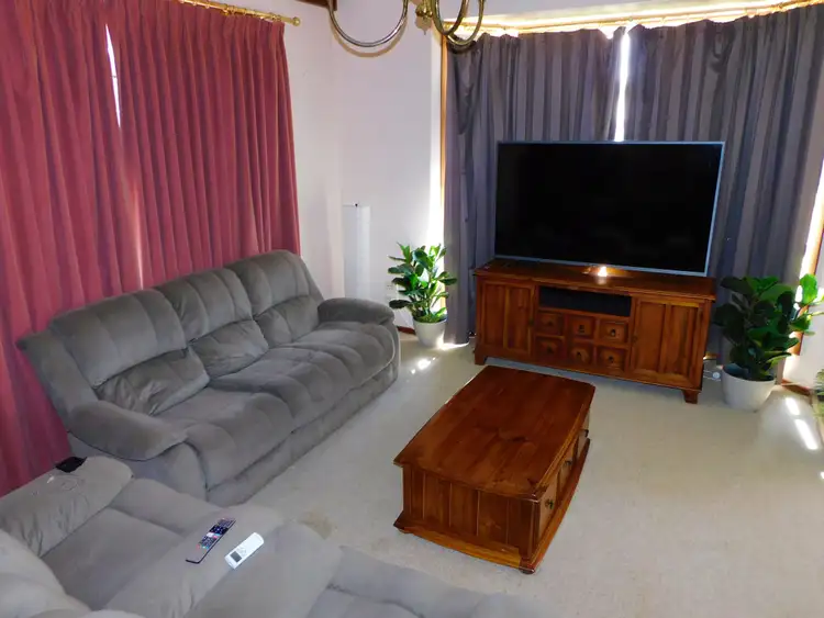 Fifth view of Homely house listing, 10 Albert Parade, Bordertown SA 5268