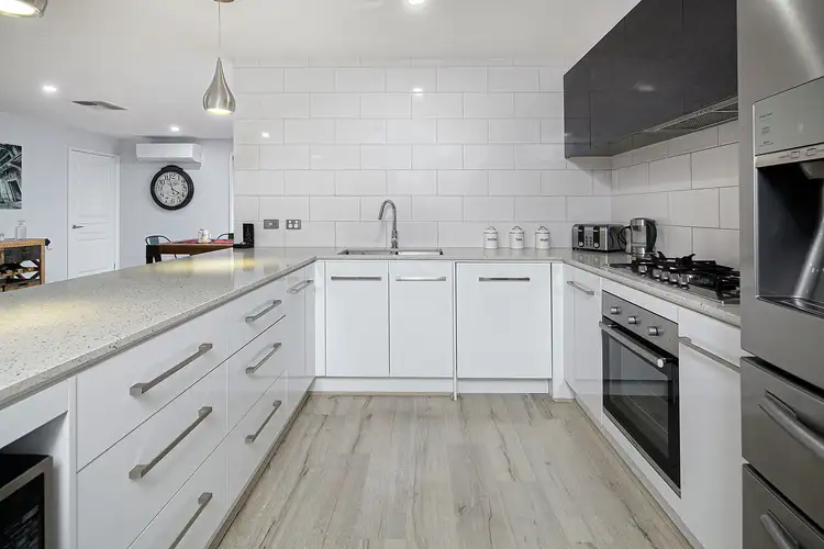 Sixth view of Homely unit listing, 28A Elm Grove, Langwarrin VIC 3910