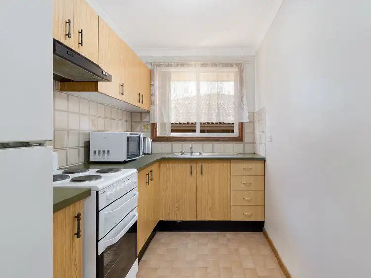 Fourth view of Homely villa listing, 2/4 Bensley Road, Macquarie Fields NSW 2564
