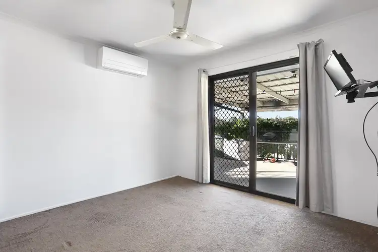 Fifth view of Homely house listing, 33 Meadow Brook Crescent, Merrimac QLD 4226