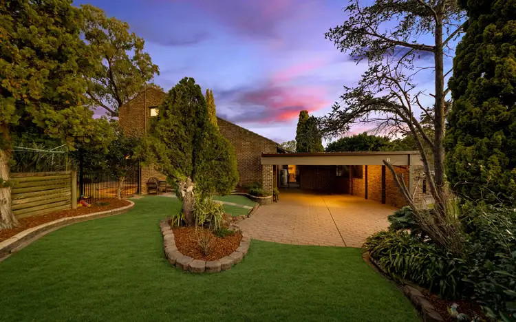 8 Clovelly Place, Woodbine NSW 2560