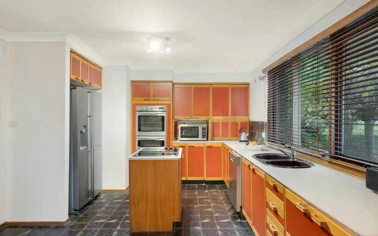 Fifth view of Homely house listing, 8 Clovelly Place, Woodbine NSW 2560