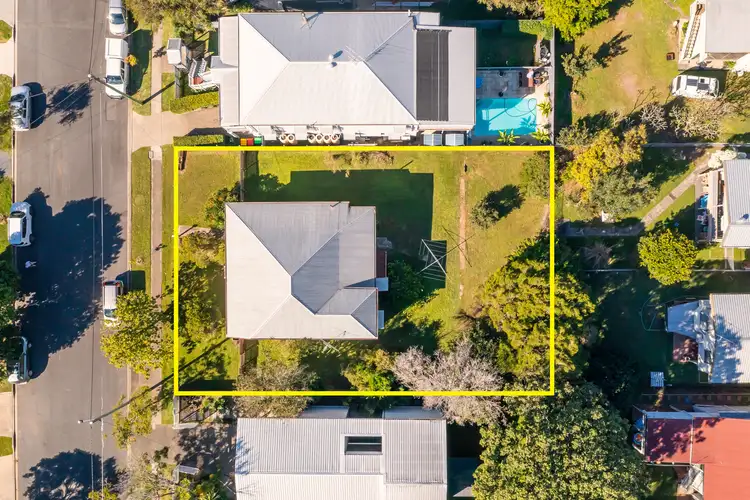 18 Ellesmere Street, Yeronga QLD 4104