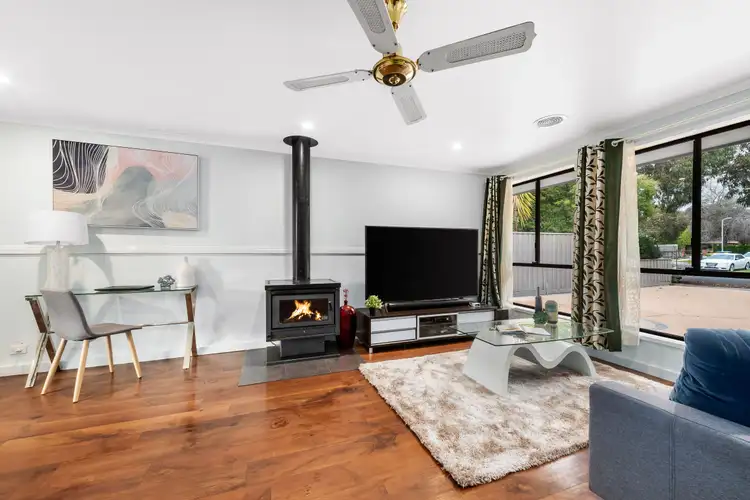 Second view of Homely house listing, 8 Malmsbury Crescent, Rowville VIC 3178