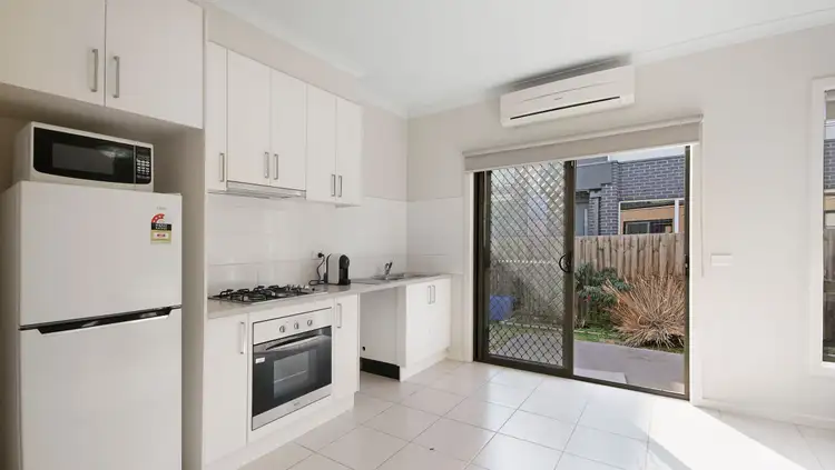 Fifth view of Homely unit listing, 2/6-8 Marcia Street, Thomastown VIC 3074