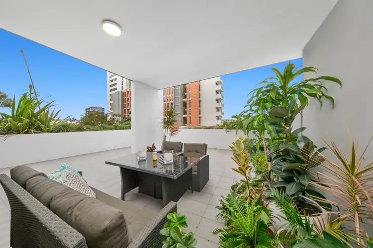 102/12 Cunningham Street, Newstead QLD 4006