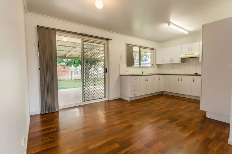 Fifth view of Homely house listing, 2 Barbara Court, Emerald QLD 4720