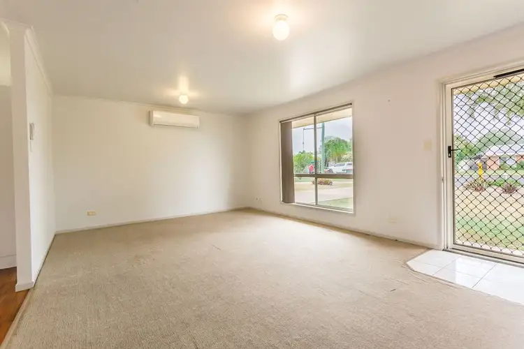 Sixth view of Homely house listing, 2 Barbara Court, Emerald QLD 4720