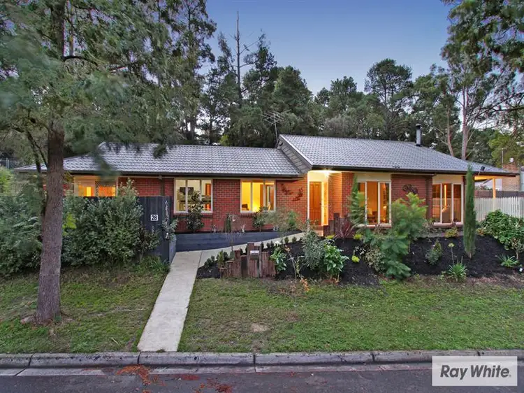 28 CROYDON WAY (enter via Yarraduct Pl North), Croydon VIC 3136