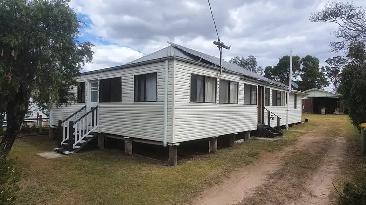 9 Gleeson Street, Crows Nest QLD 4355