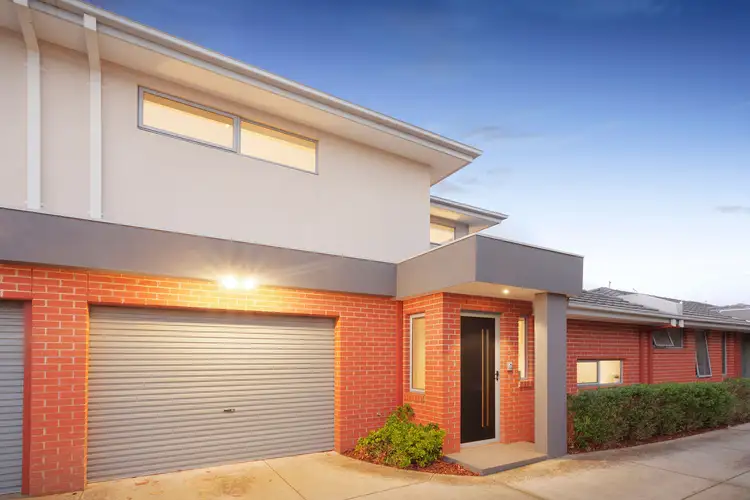 Main view of Homely townhouse listing, 2/34 Ames Avenue, Carnegie VIC 3163