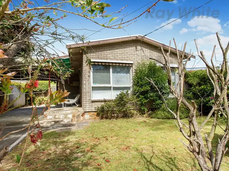 75 First Avenue, Rosebud VIC 3939
