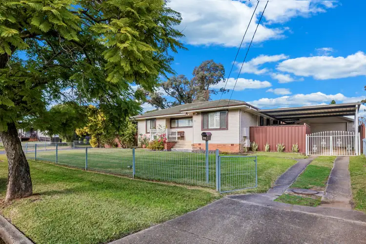 72 Gasmata Crescent, Whalan NSW 2770