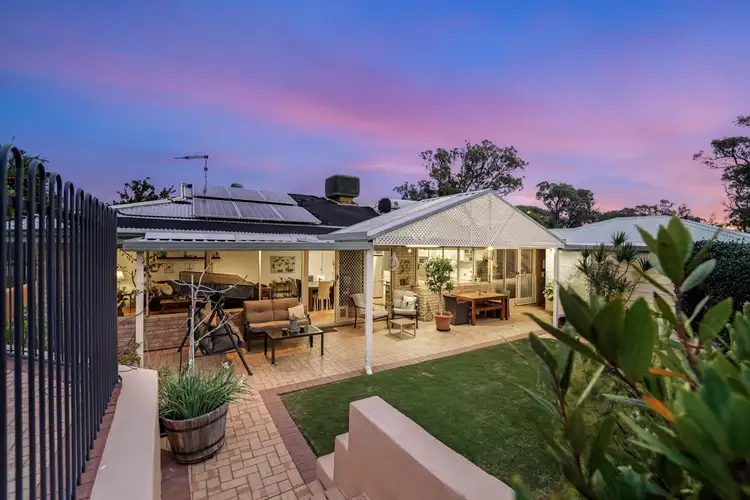44 Plumdale Way, Woodvale WA 6026