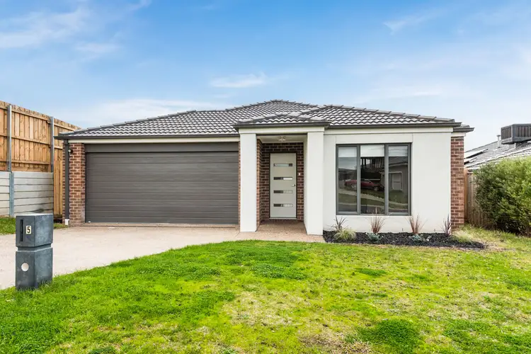 Main view of Homely house listing, 5 Bella Vista Crescent, Pakenham VIC 3810