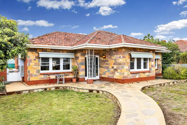 7 Selkirk Avenue, Seaton SA 5023