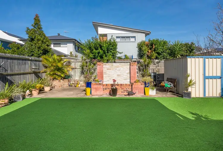 Second view of Homely house listing, 7 Williams Avenue, Hendra QLD 4011