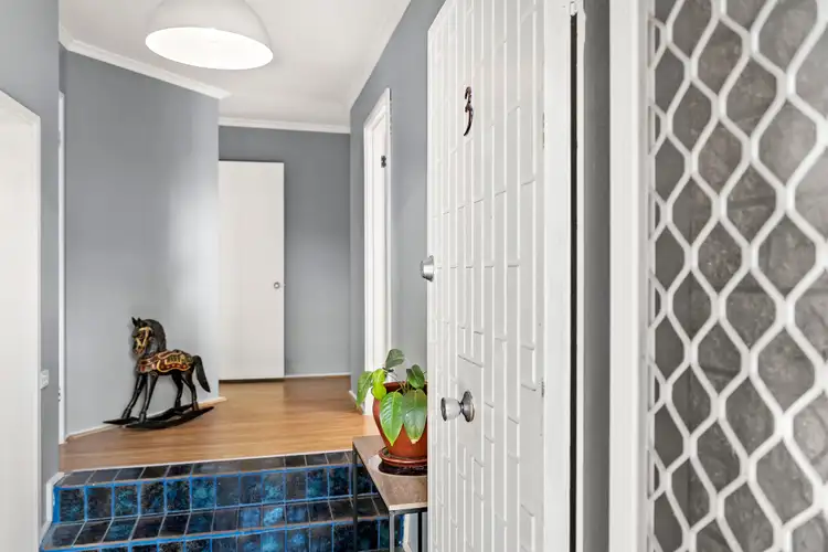 Second view of Homely house listing, 3 Stanford Court, Frankston VIC 3199