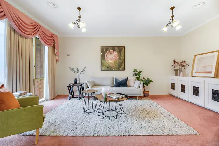 6 Floral Gardens, Narre Warren South VIC 3805