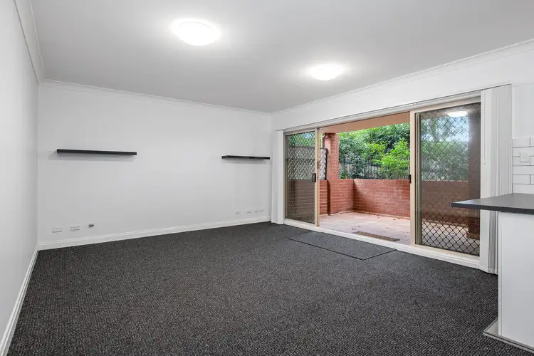 Fourth view of Homely unit listing, 2/92 Hunter Street, Hornsby NSW 2077