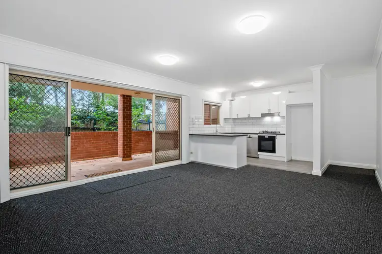 Fifth view of Homely unit listing, 2/92 Hunter Street, Hornsby NSW 2077