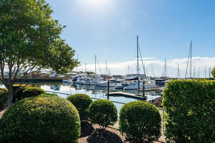 424/64 Sickle Avenue, Hope Island QLD 4212