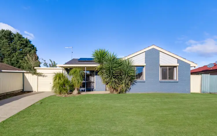 203 Copperfield Drive, Rosemeadow NSW 2560