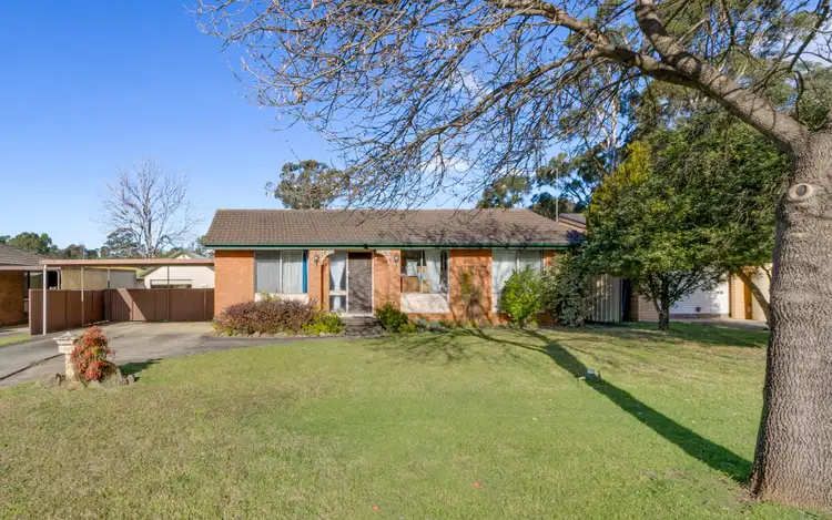 16 Popondetta Place, Glenfield NSW 2167