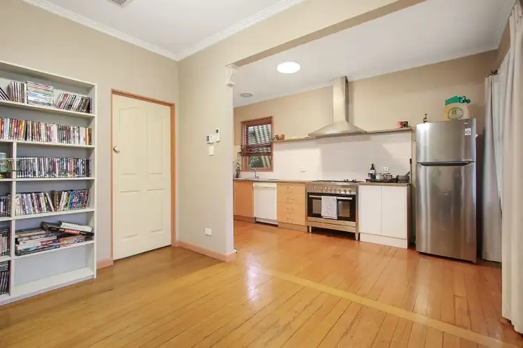 Fourth view of Homely house listing, 33 Hensley Court, Wodonga VIC 3690