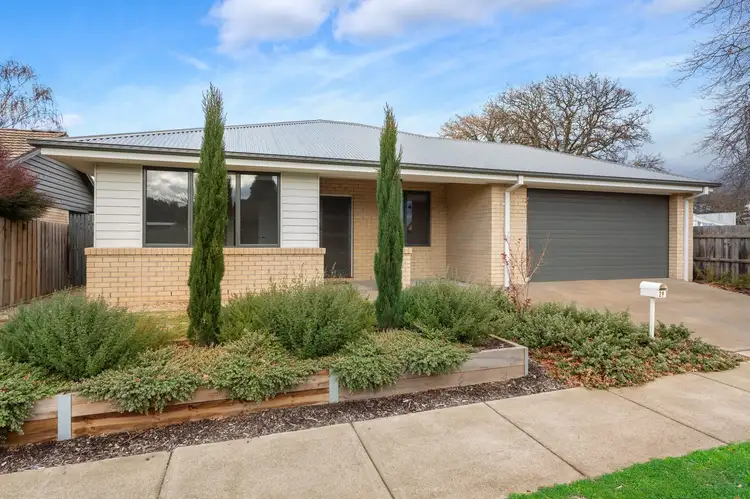 29 Stawell Street, Romsey VIC 3434
