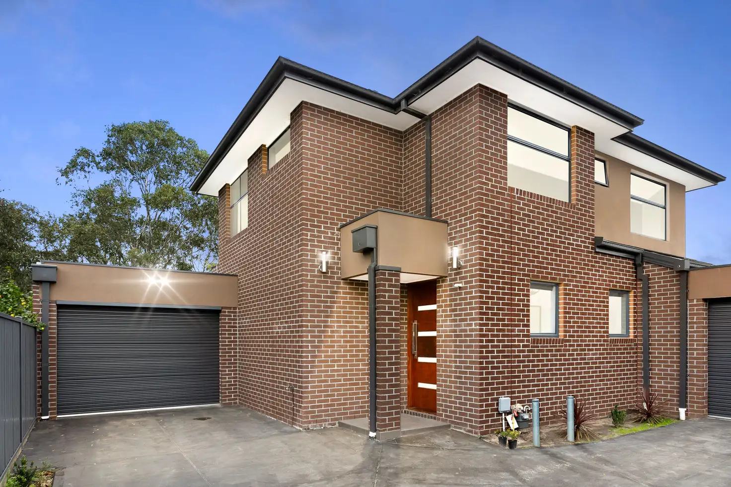 Main view of Homely townhouse listing, 2/31 Murchison Way, Thomastown VIC 3074