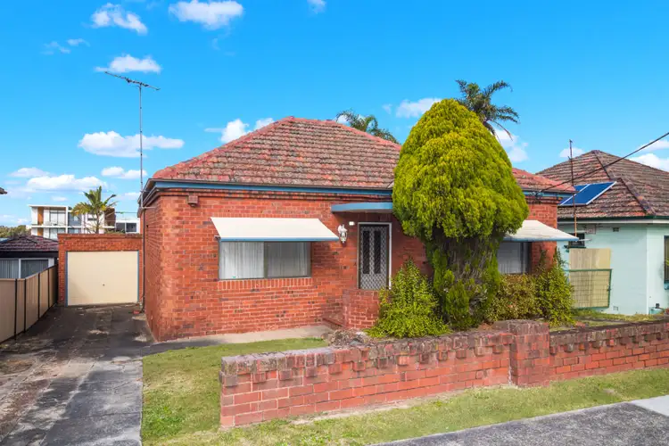 17 Knoll Avenue, Turrella NSW 2205